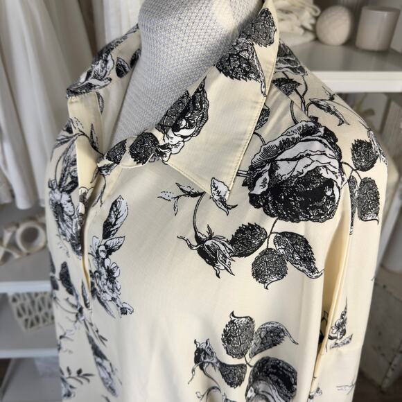 Studio 1886 women’s light weight floral plus size 3X blouse #3604 - Picture 6 of 7